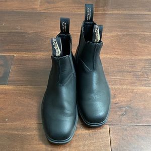 Blundstone women’s dress chelsea boot (063)